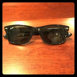 Ray-Ban New Wayfarer Sunglasses